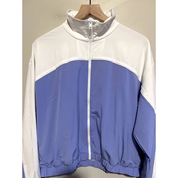 NWT Beyond Yoga Colorblock Go Retro Jacket Periwinkle Cloud/True White M - Picture 14 of 14